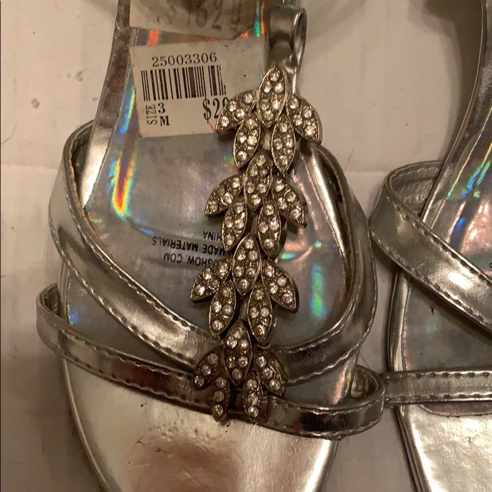 Dress shoes - Picture 2 of 5